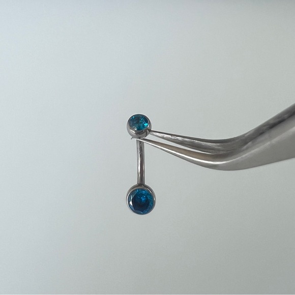 10 belly button & 4 straight bars - Picture 4 of 9